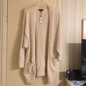 NWT soft plush wrap price firm